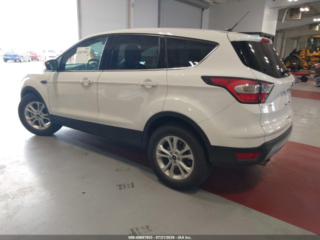 Ford ESCAPE SE 2017 1FMCU9GD5HUB08726 Image 3