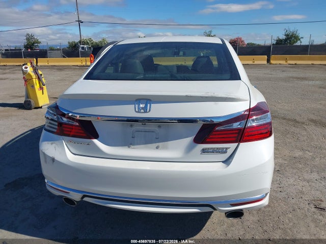 45697835 :رقم المزاد ، 1HGCR2F16HA291187 vin ، 2017 Honda Accord Sport Se مزاد بيع