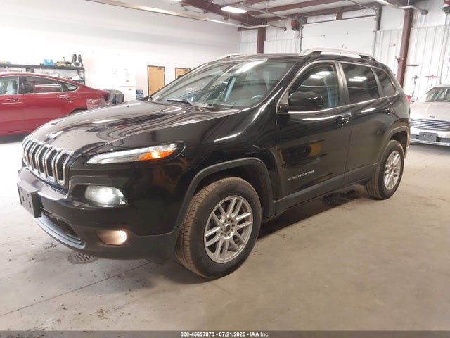 Jeep Cherokee Latitude 4x4 2018 1C4PJMCB2JD528522 Image 2