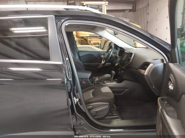 Jeep Cherokee Latitude 4x4 2018 1C4PJMCB2JD528522 Image 5