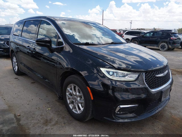 Auction sale of the 2025 Chrysler Pacifica Select, vin: 2C4RC1BG4SR554939, lot number: 45697892