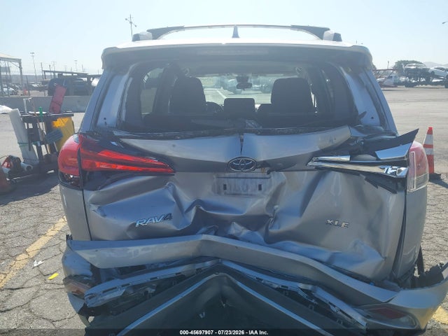 Toyota Rav4 Xle 2017 2T3WFREV8HW345463 Image 16