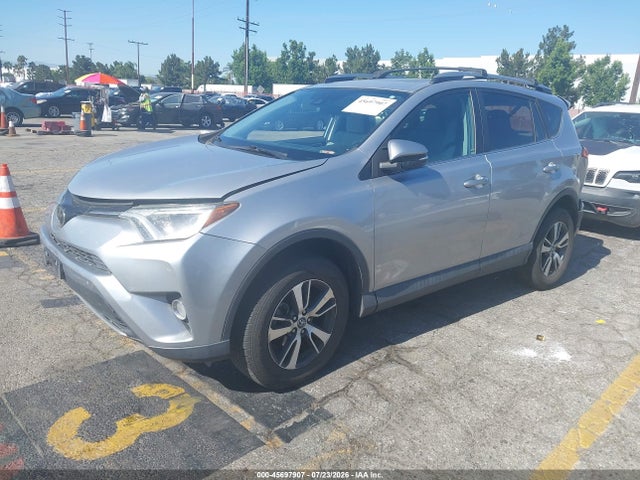 Toyota Rav4 Xle 2017 2T3WFREV8HW345463 Image 2