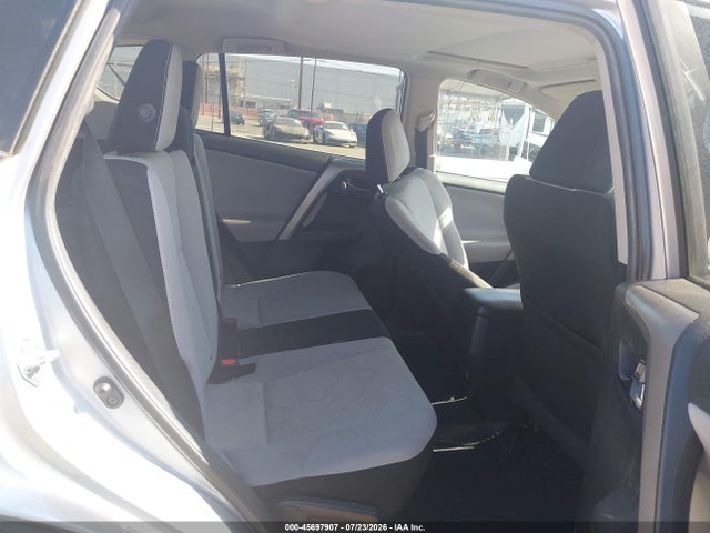 Toyota Rav4 Xle 2017 2T3WFREV8HW345463 Image 8