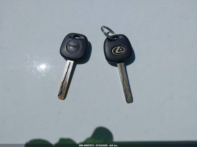 Продажа на аукционе авто 1999 Lexus Es 300, vin: JT8BF28G9X0154235, номер лота: 45697972