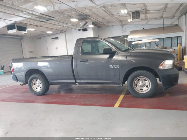 3C6JR6DG9JG255349 RAM 1500 Tradesman 4x2 8&#039; Box