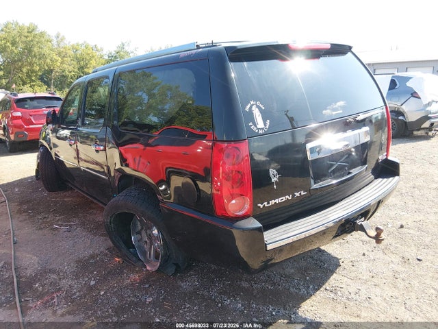 Продаж на аукціоні авто 2007 Gmc Yukon Xl Denali Denali, vin: 1GKFK66897J263732, номер лоту: 45698033