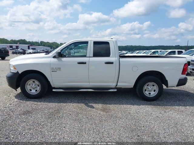 45698037 :رقم المزاد ، 1C6RR7FG5NS172635 vin ، 2022 Ram 1500 Classic Tradesman  4x4 6'4 Box مزاد بيع