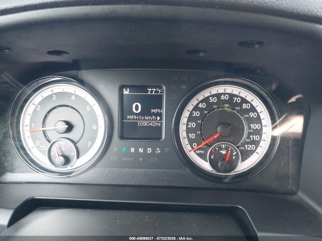45698037 :رقم المزاد ، 1C6RR7FG5NS172635 vin ، 2022 Ram 1500 Classic Tradesman  4x4 6'4 Box مزاد بيع