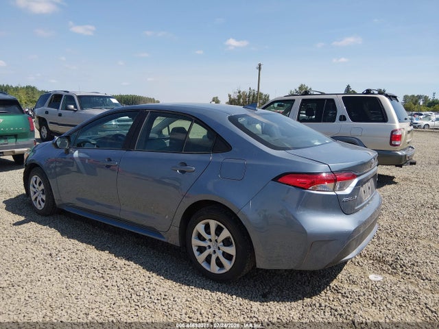 Toyota COROLLA LE 2022 5YFEPMAE9NP325794 Image 3