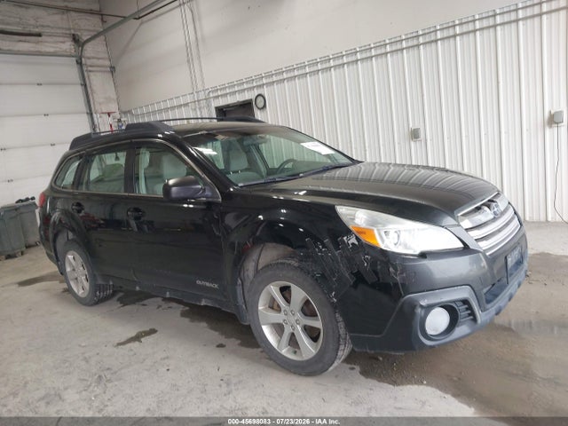 45698083 :رقم المزاد ، 4S4BRBAC0E3298604 vin ، 2014 Subaru Outback 2.5i مزاد بيع