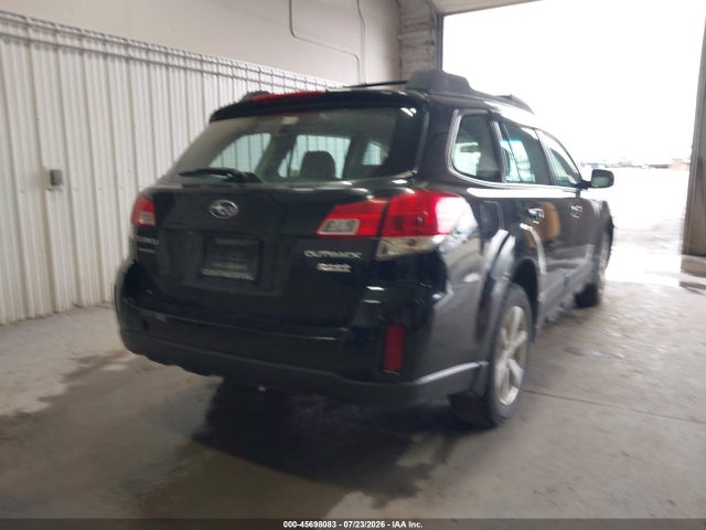 45698083 :رقم المزاد ، 4S4BRBAC0E3298604 vin ، 2014 Subaru Outback 2.5i مزاد بيع