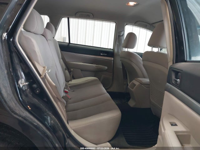 45698083 :رقم المزاد ، 4S4BRBAC0E3298604 vin ، 2014 Subaru Outback 2.5i مزاد بيع