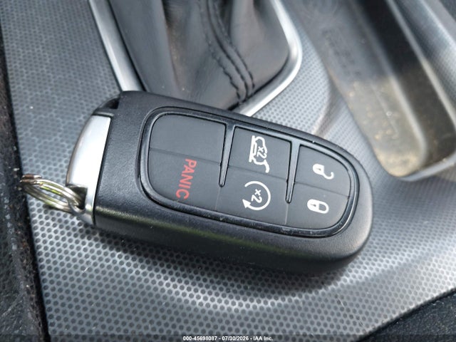 Продаж на аукціоні авто 2015 Dodge Charger Road/track, vin: 2C3CDXCT5FH729166, номер лоту: 45698087