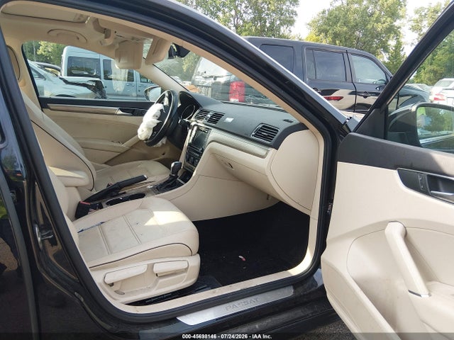 Продажа на аукционе авто 2017 Volkswagen Passat 1.8t Se, vin: 1VWGT7A34HC058854, номер лота: 45698146