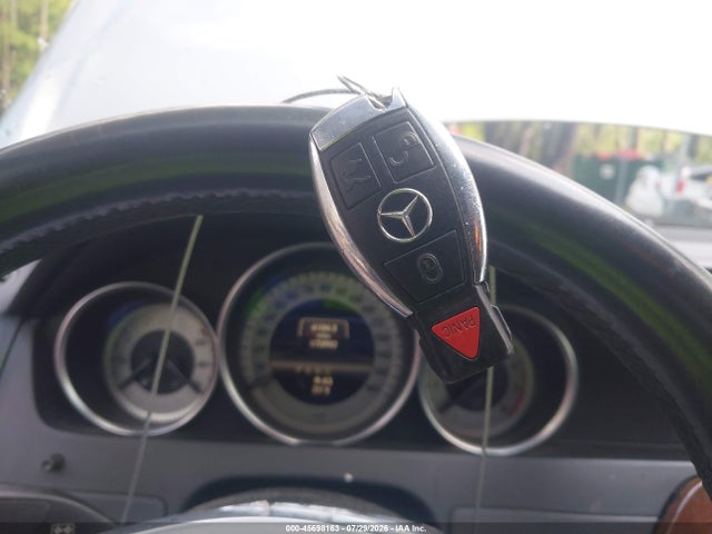 2013 Mercedes-benz C 250 Sport მანქანა იყიდება აუქციონზე, vin: WDDGF4HB3DR290011, აუქციონის ნომერი: 45698163