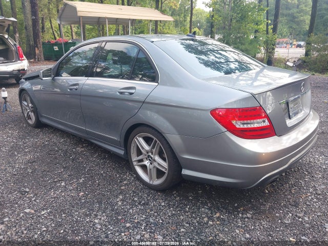2013 Mercedes-benz C 250 Sport მანქანა იყიდება აუქციონზე, vin: WDDGF4HB3DR290011, აუქციონის ნომერი: 45698163