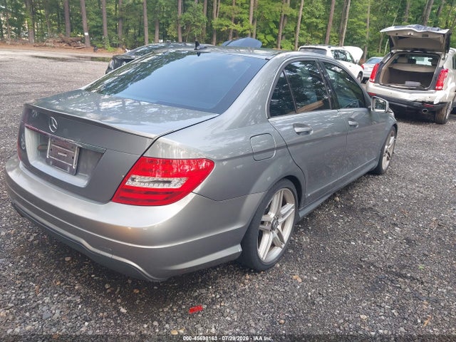 2013 Mercedes-benz C 250 Sport მანქანა იყიდება აუქციონზე, vin: WDDGF4HB3DR290011, აუქციონის ნომერი: 45698163