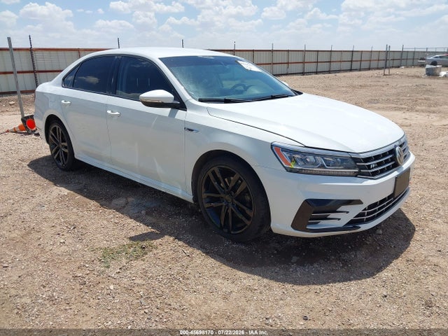 2018 Volkswagen Passat 2.0t R-line/2.0t S მანქანა იყიდება აუქციონზე, vin: 1VWAA7A37JC014512, აუქციონის ნომერი: 45698170