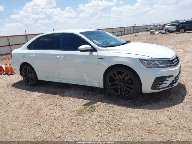 45698170 :رقم المزاد ، 1VWAA7A37JC014512 vin ، 2018 Volkswagen Passat 2.0t R-line/2.0t S مزاد بيع