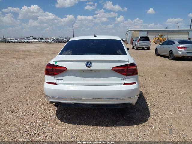 45698170 :رقم المزاد ، 1VWAA7A37JC014512 vin ، 2018 Volkswagen Passat 2.0t R-line/2.0t S مزاد بيع