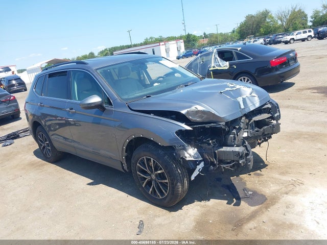 Продажа на аукционе авто 2019 Volkswagen Tiguan 2.0t Se/2.0t Sel/2.0t Sel R-line/2.0t Sel R-line Black, vin: 3VV2B7AX1KM120088, номер лота: 45698185