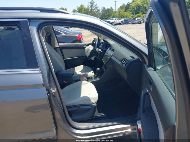 Продажа на аукционе авто 2019 Volkswagen Tiguan 2.0t Se/2.0t Sel/2.0t Sel R-line/2.0t Sel R-line Black, vin: 3VV2B7AX1KM120088, номер лота: 45698185