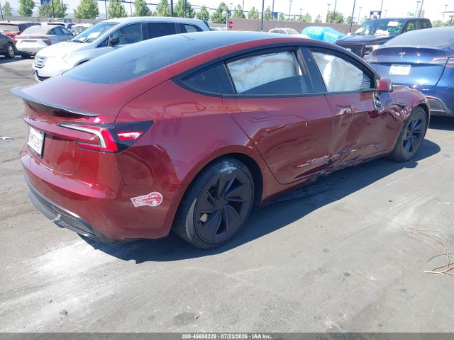 Tesla Model 3 Performance All-wheel Drive 2024 5YJ3E1ET2RF770738 Image 4
