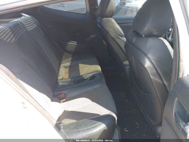 KMHTC6AD8FU238698 Hyundai Veloster