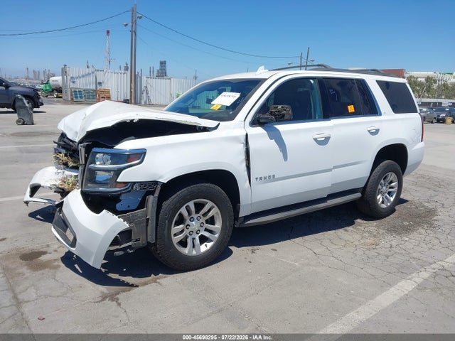Chevrolet Tahoe Lt 2018 1GNSKBKC4JR127778 Image 2
