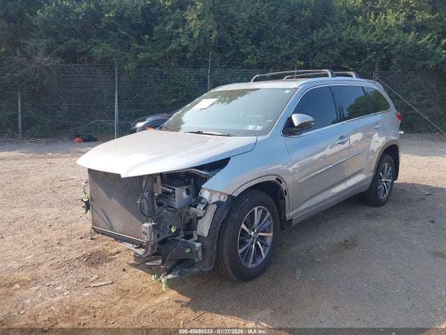 Продаж на аукціоні авто 2017 Toyota Highlander Xle, vin: 5TDJZRFH8HS400490, номер лоту: 45698333