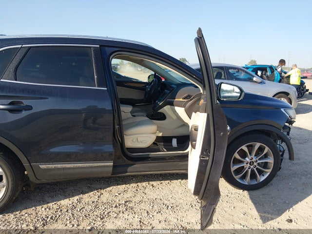 45698343 :رقم المزاد ، 5LMCJ1A9XFUJ10755 vin ، 2015 Lincoln Mkc مزاد بيع