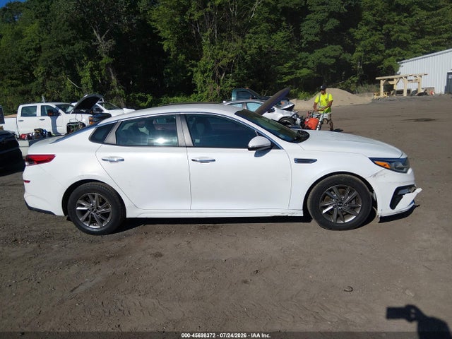 2020 Kia Optima Lx მანქანა იყიდება აუქციონზე, vin: 5XXGT4L33LG380778, აუქციონის ნომერი: 45698372