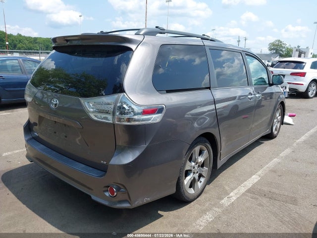 45698444 :رقم المزاد ، 5TDXK3DC9DS353788 vin ، 2013 Toyota Sienna Se 8 Passenger مزاد بيع