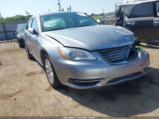 2013 Chrysler 200 Touring მანქანა იყიდება აუქციონზე, vin: 1C3CCBBB7DN539629, აუქციონის ნომერი: 45698473