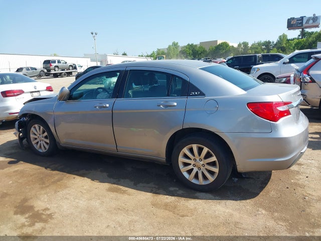 2013 Chrysler 200 Touring მანქანა იყიდება აუქციონზე, vin: 1C3CCBBB7DN539629, აუქციონის ნომერი: 45698473