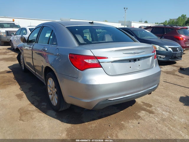 2013 Chrysler 200 Touring მანქანა იყიდება აუქციონზე, vin: 1C3CCBBB7DN539629, აუქციონის ნომერი: 45698473