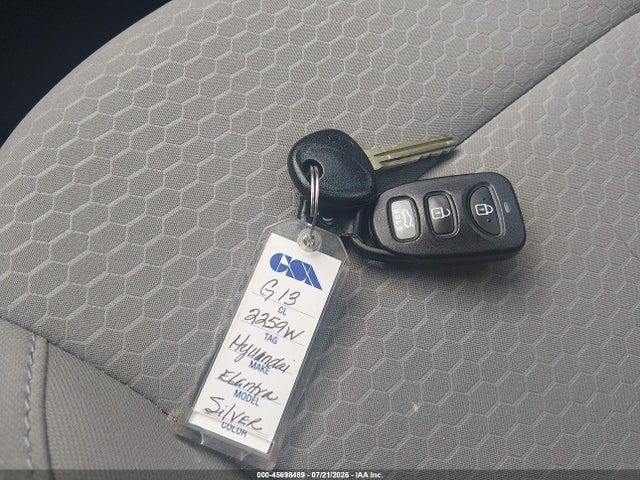 2019 Hyundai Elantra Se მანქანა იყიდება აუქციონზე, vin: 5NPD74LF7KH485960, აუქციონის ნომერი: 45698489