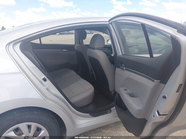 2019 Hyundai Elantra Se მანქანა იყიდება აუქციონზე, vin: 5NPD74LF7KH485960, აუქციონის ნომერი: 45698489