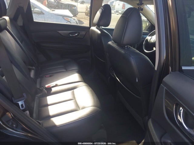 2015 Nissan Rogue Sl მანქანა იყიდება აუქციონზე, vin: 5N1AT2MT6FC765566, აუქციონის ნომერი: 45698504