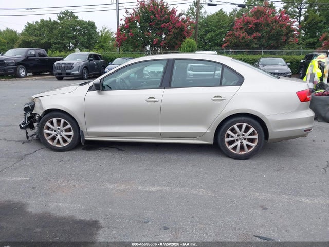 2015 Volkswagen Jetta 2.0l S მანქანა იყიდება აუქციონზე, vin: 3VW2K7AJ7FM221715, აუქციონის ნომერი: 45698506
