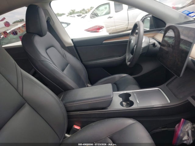Tesla Model Y 2023 7SAYGAEE0PF703945 Image 5