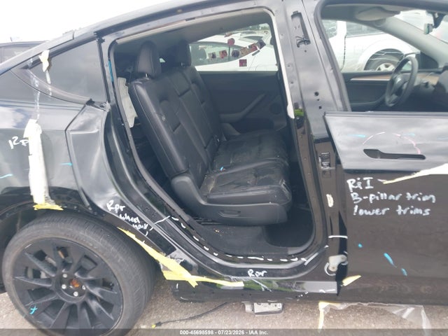 Tesla Model Y 2023 7SAYGAEE0PF703945 Image 6