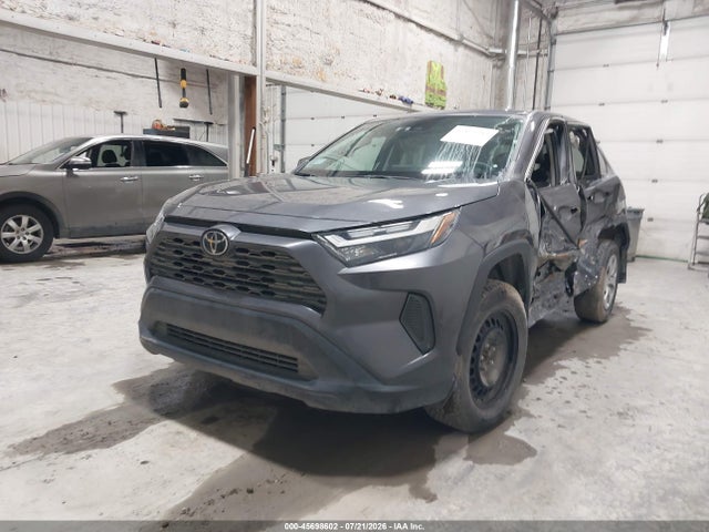 Toyota RAV4 LE 2024 2T3G1RFV0RC476696 Image 2