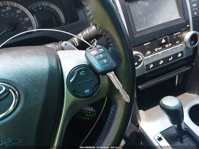 45698629 :رقم المزاد ، 4T1BF1FK0DU256588 vin ، 2013 Toyota Camry Se مزاد بيع