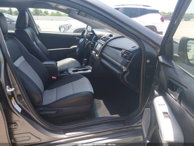 45698629 :رقم المزاد ، 4T1BF1FK0DU256588 vin ، 2013 Toyota Camry Se مزاد بيع