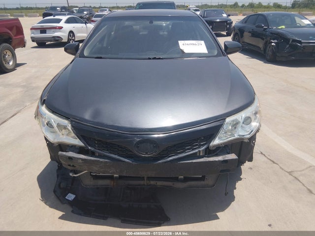 45698629 :رقم المزاد ، 4T1BF1FK0DU256588 vin ، 2013 Toyota Camry Se مزاد بيع