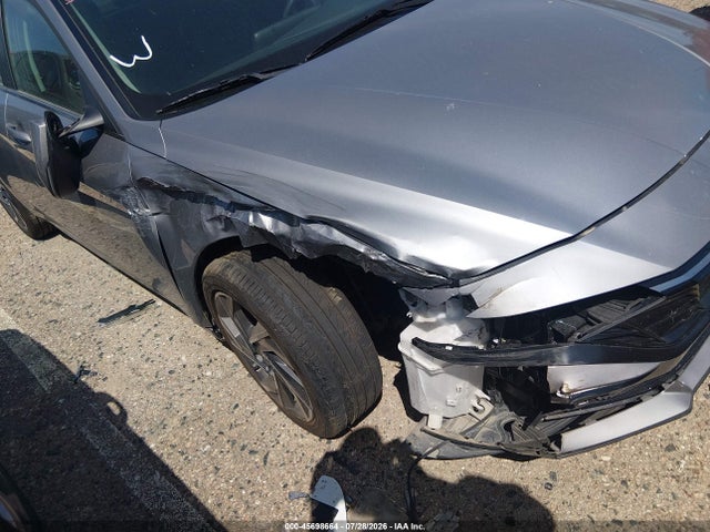 2025 Hyundai Elantra Limited მანქანა იყიდება აუქციონზე, vin: KMHLP4DG2SU968941, აუქციონის ნომერი: 45698664