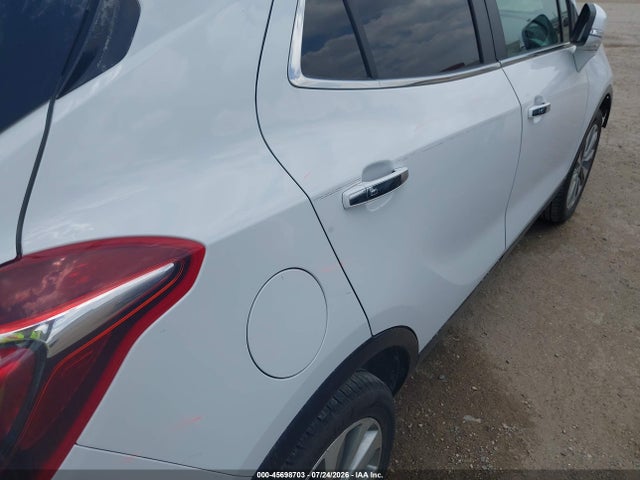 45698703 :رقم المزاد ، KL4CJCSB9HB010384 vin ، 2017 Buick Encore Essence مزاد بيع