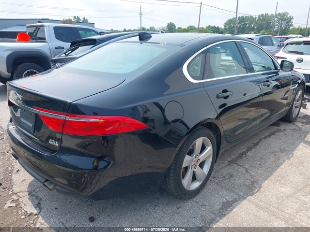 2018 Jaguar Xf 25t მანქანა იყიდება აუქციონზე, vin: SAJBS4FX6JCY54331, აუქციონის ნომერი: 45698714